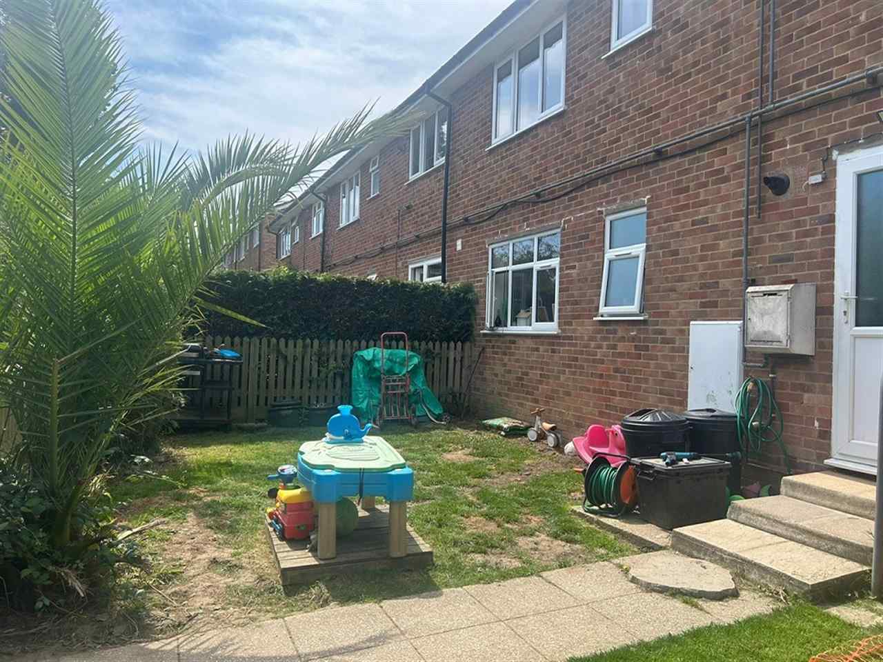 resized-2349823-Rear Elevation.jpg